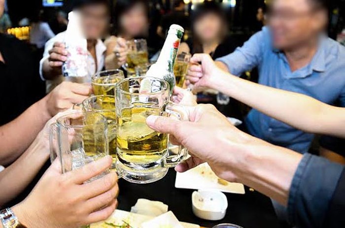 Uống rượu nhiều có tác hại gì? - VnMedicine